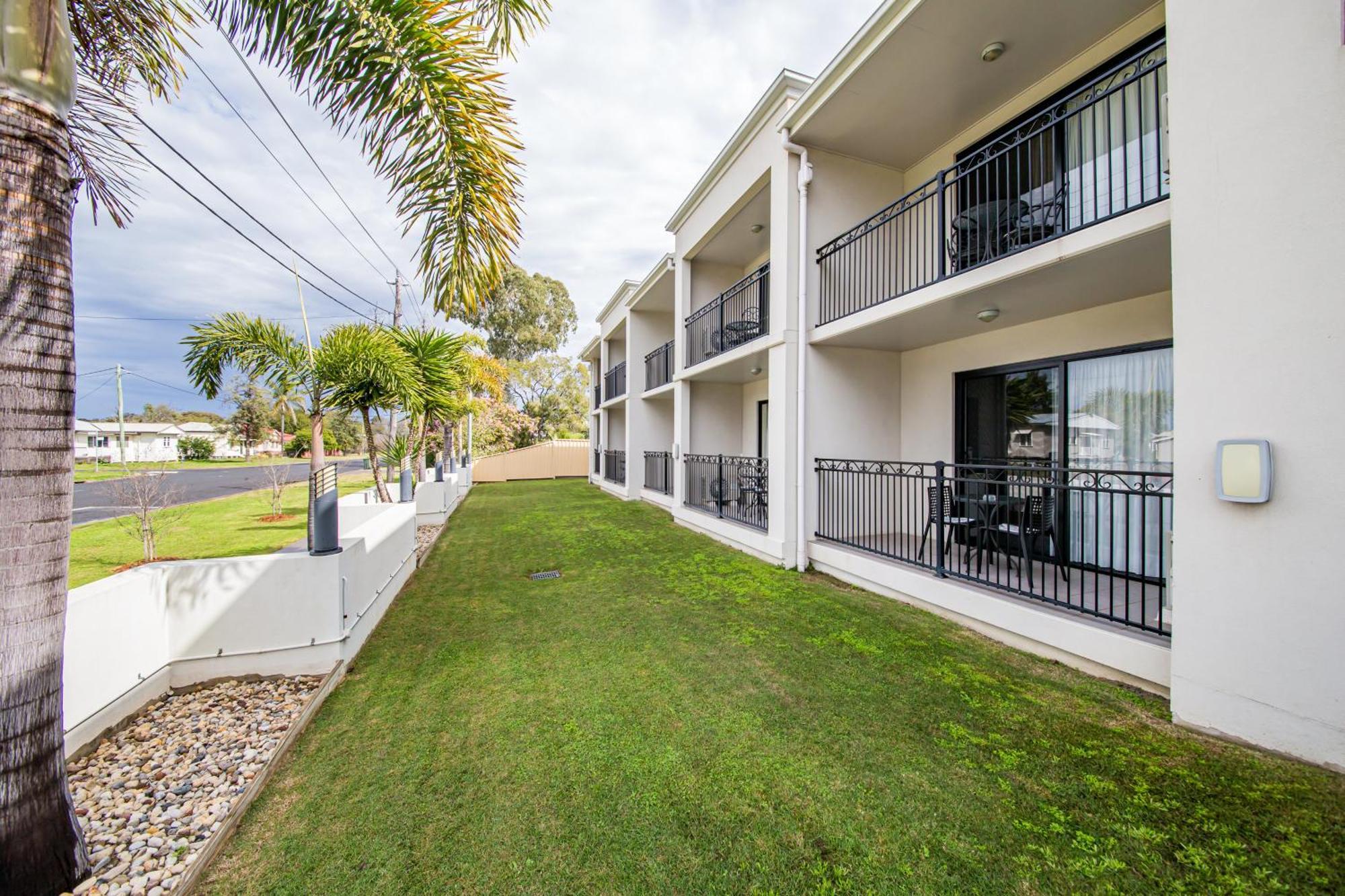 Dalby Fairway Motor Inn Bagian luar foto